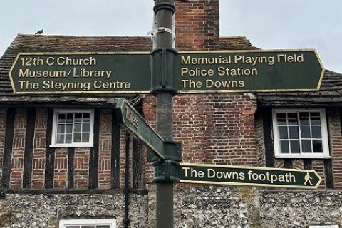 Foto von Wegweiser in England