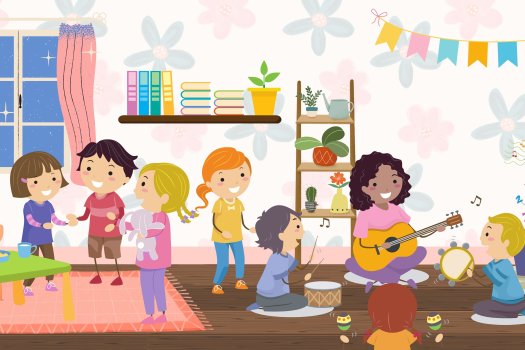 In einem Kinderraum spielen mehrere Kinder. Einige essen oder spielen, andere sitzen auf dem Boden und machen Musik mit Gitarre, Trommel und Rasseln. Im Raum sind ein Tisch, Teppiche, B&uuml;cherregale, Pflanzen, ein Fenster und bunte Wimpel zu sehen.